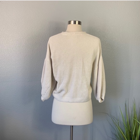 Cabi Bishop Cropped Balloon Sleeve Cardigan in Off White - Picture 4 of 5